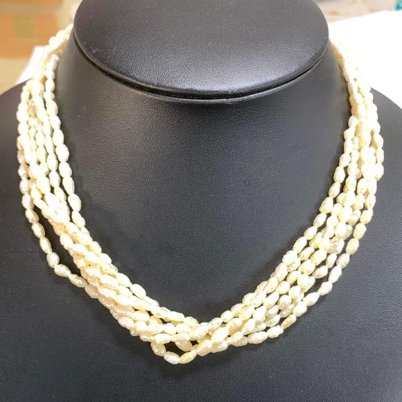 FRESHWATER MULTIPLE STRING PEARL NECKLACE WITH 18KT GOLD CLASP - Picture 1 of 5